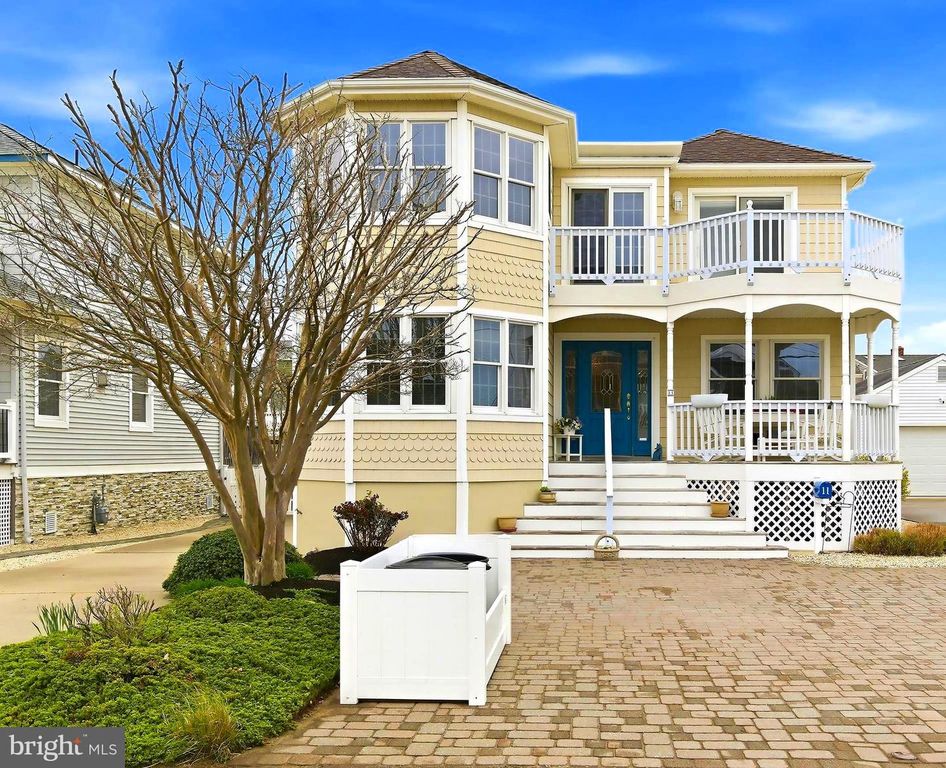 11 E 17TH ST, Long Beach, NJ 08008