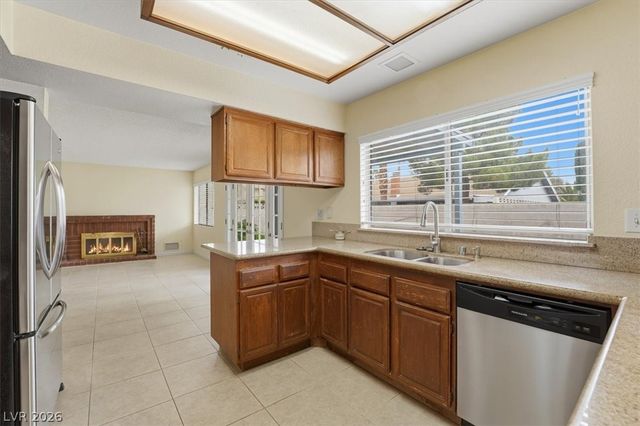 4752 Hackamore Drive, Las Vegas, NV 89103