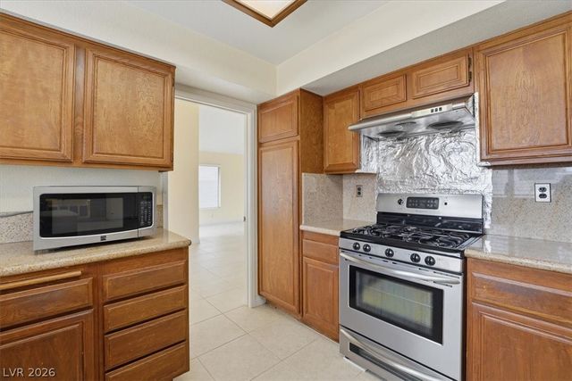 4752 Hackamore Drive, Las Vegas, NV 89103