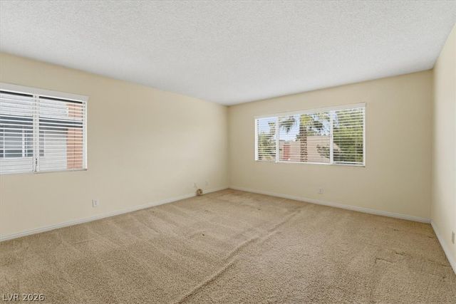 4752 Hackamore Drive, Las Vegas, NV 89103