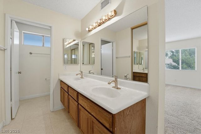 4752 Hackamore Drive, Las Vegas, NV 89103