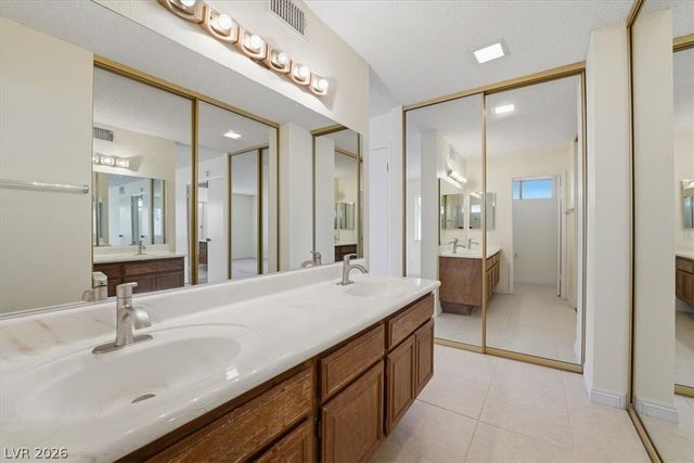 4752 Hackamore Drive, Las Vegas, NV 89103