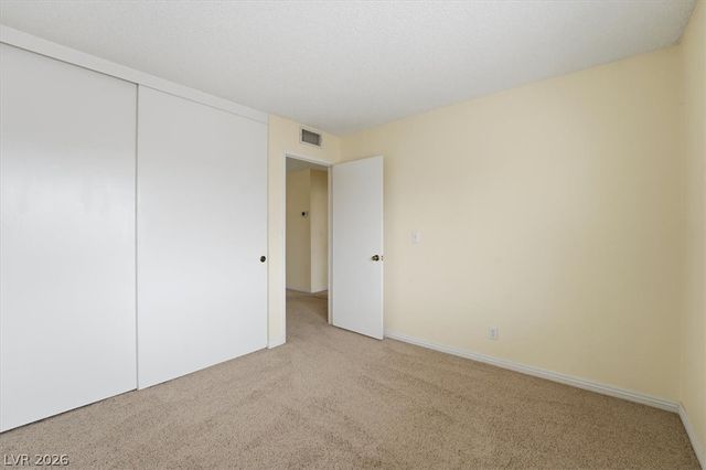 4752 Hackamore Drive, Las Vegas, NV 89103