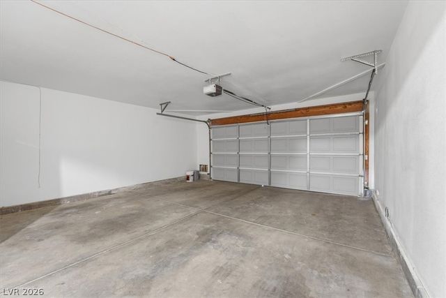 4752 Hackamore Drive, Las Vegas, NV 89103