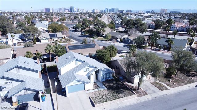 4752 Hackamore Drive, Las Vegas, NV 89103