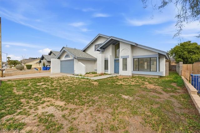 4752 Hackamore Drive, Las Vegas, NV 89103