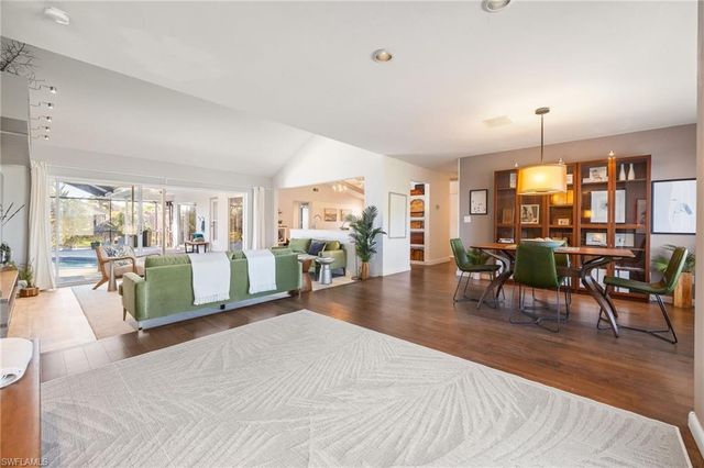 1216 SE 2nd ST, Cape Coral, FL 33990