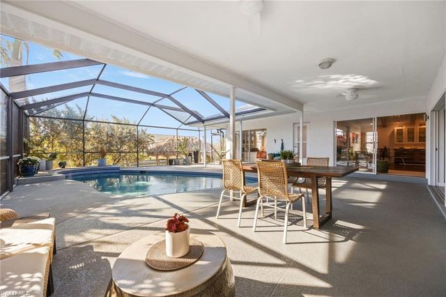 1216 SE 2nd ST, Cape Coral, FL 33990