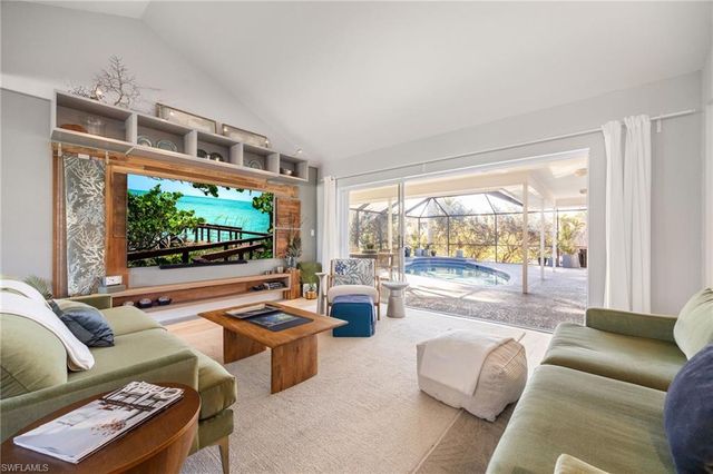 1216 SE 2nd ST, Cape Coral, FL 33990