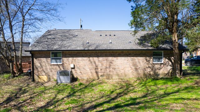 120 Cedarcroft Ct, Antioch, TN 37013