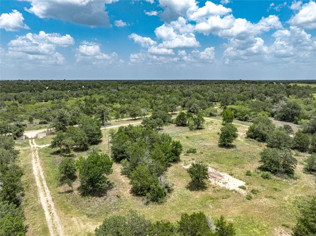 5850 Brown Road, Flatonia, TX 78941