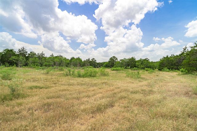 5850 Brown Road, Flatonia, TX 78941