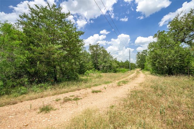 5850 Brown Road, Flatonia, TX 78941