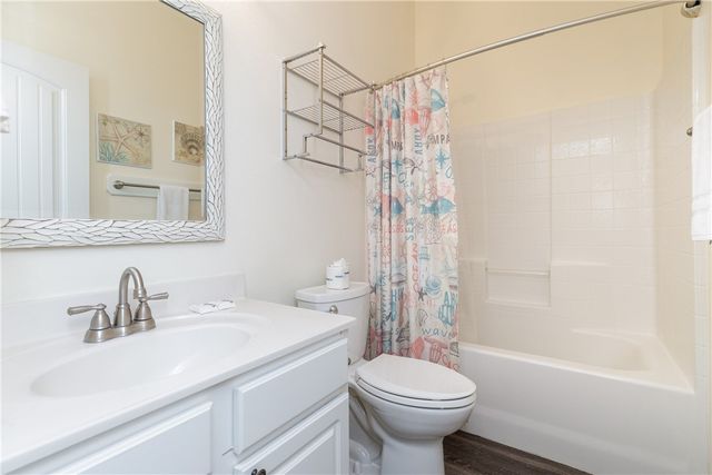 14904 Village Beach Dr, Corpus Christi, TX 78418