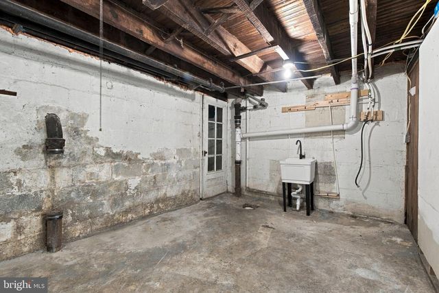 832 N RESERVOIR ST, Lancaster, PA 17602