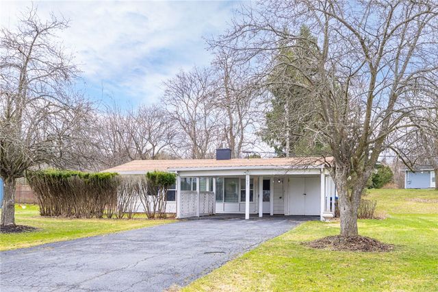 199 Castle Road, Henrietta, NY 14623