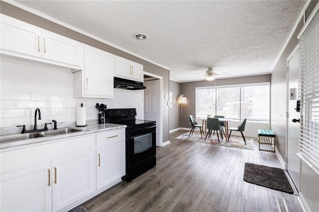 199 Castle Road, Henrietta, NY 14623