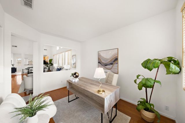 10071 Tuzza Ct, Elk Grove, CA 95757