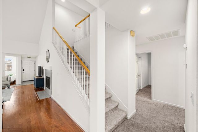 10071 Tuzza Ct, Elk Grove, CA 95757