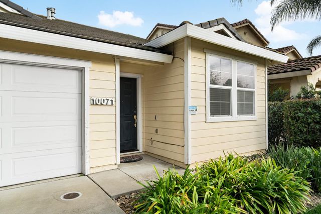 10071 Tuzza Ct, Elk Grove, CA 95757