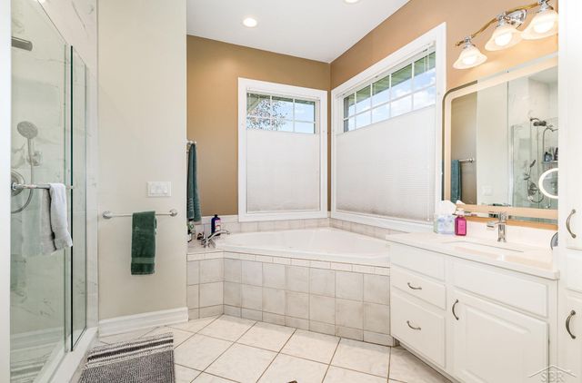 4270 Pebble Creek Court, Saginaw, MI 48603