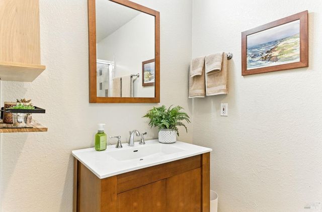 1201 Glen Cove Pkwy #1714, Vallejo, CA 94591
