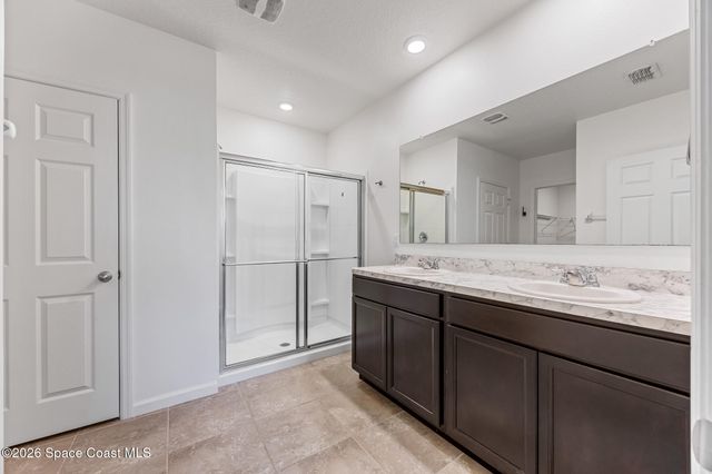 335 Calcutta Avenue NW, Palm Bay, FL 32907