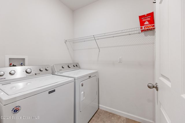 335 Calcutta Avenue NW, Palm Bay, FL 32907