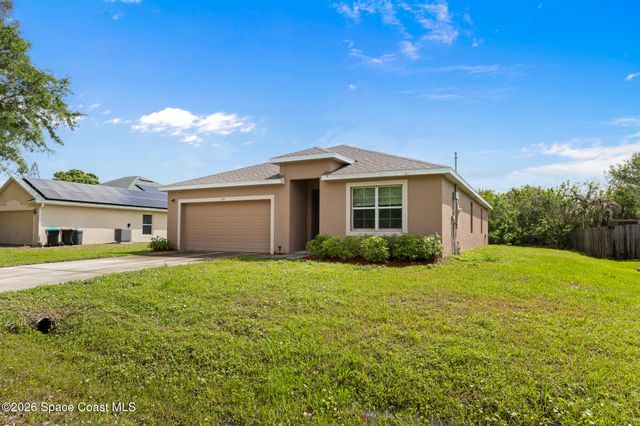 335 Calcutta Avenue NW, Palm Bay, FL 32907