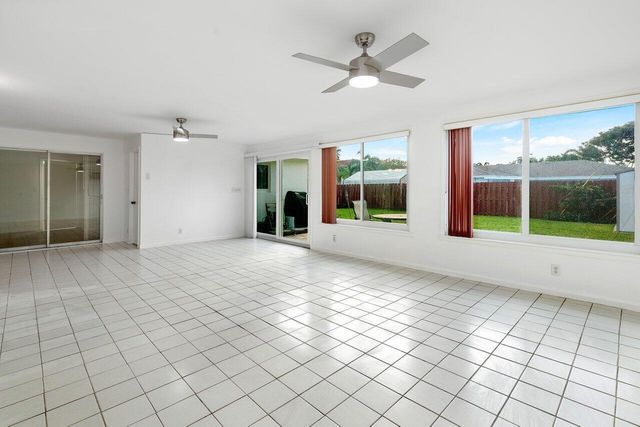 617 SE 8th Avenue, Deerfield Beach, FL 33441