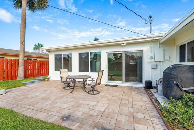 617 SE 8th Avenue, Deerfield Beach, FL 33441