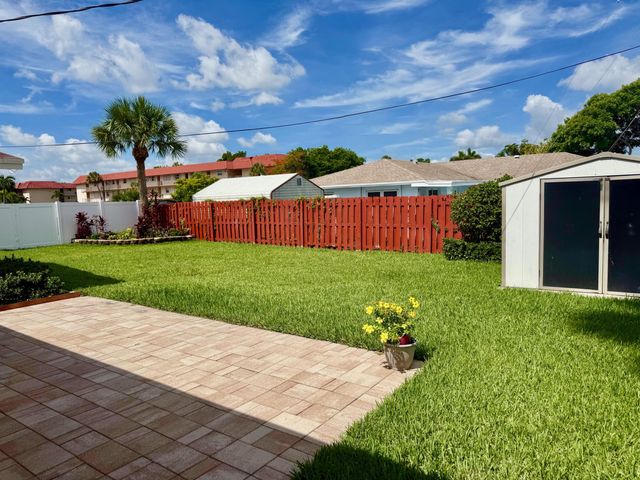 617 SE 8th Avenue, Deerfield Beach, FL 33441