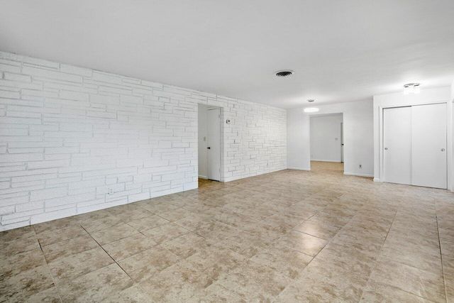 617 SE 8th Avenue, Deerfield Beach, FL 33441
