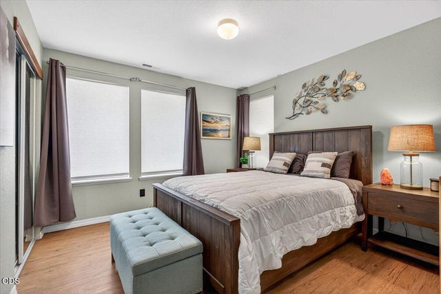 1748 NW Crescent Drive, Grants Pass, OR 97526