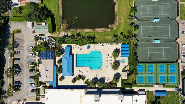 9706 Harbour Lake Circle, Boynton Beach, FL 33437