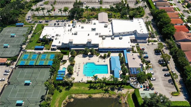 9706 Harbour Lake Circle, Boynton Beach, FL 33437