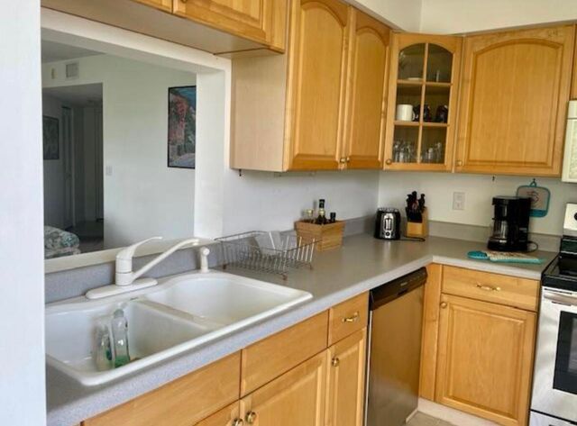 600 Egret Circle 7305, Delray Beach, FL 33444