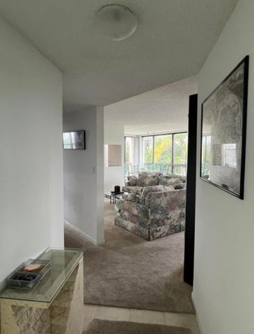 600 Egret Circle 7305, Delray Beach, FL 33444