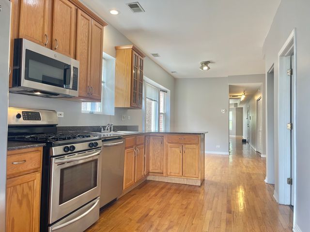 4451 S Indiana Avenue 2S, Chicago, IL 60653