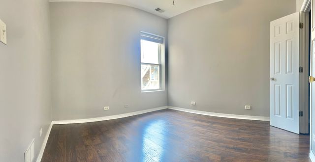 4451 S Indiana Avenue 2S, Chicago, IL 60653