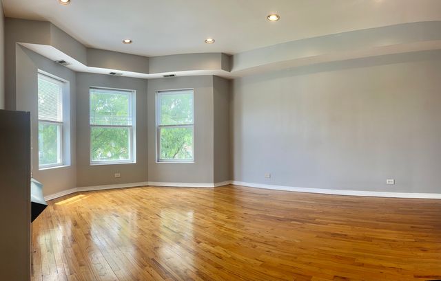 4451 S Indiana Avenue 2S, Chicago, IL 60653