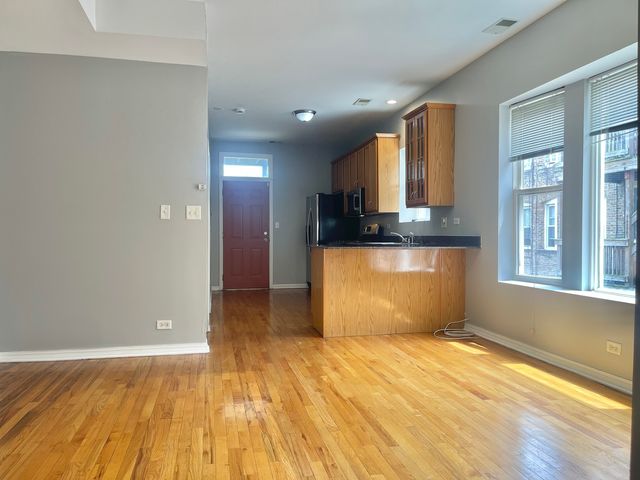 4451 S Indiana Avenue 2S, Chicago, IL 60653