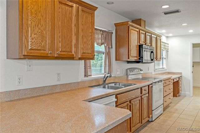 737 S Gospel Oaks Terrace, Inverness, FL 34450