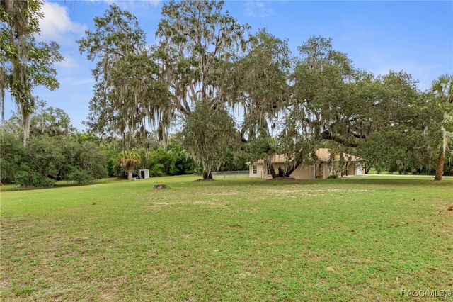 737 S Gospel Oaks Terrace, Inverness, FL 34450