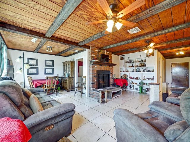 9714 SE 110TH ST RD, Belleview, FL 34420