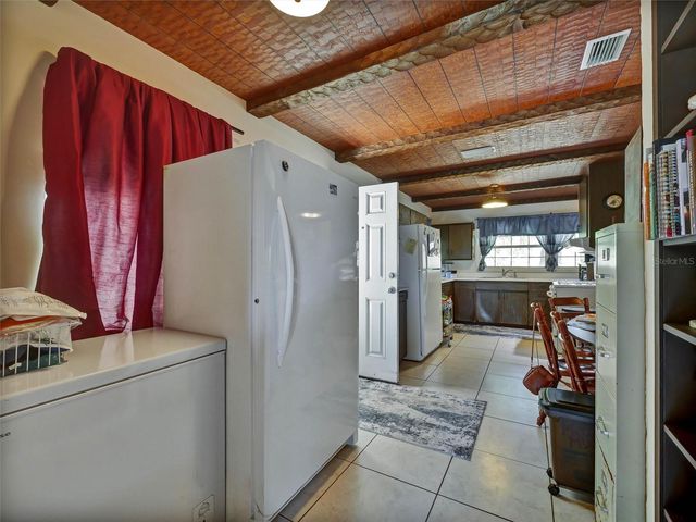 9714 SE 110TH ST RD, Belleview, FL 34420