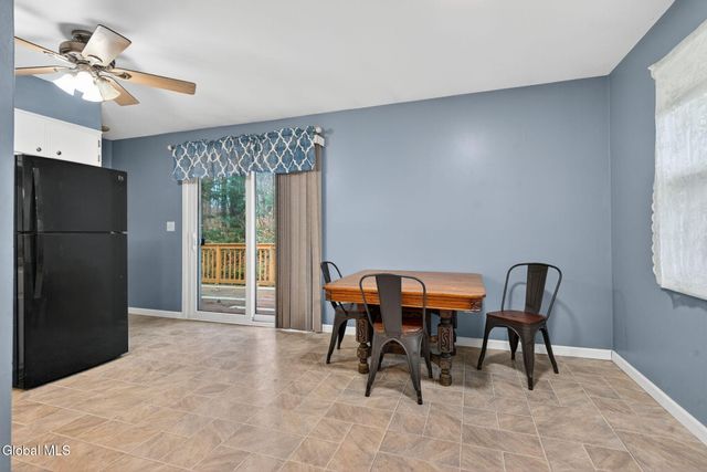 257 Lake Shore Drive, East Greenbush, NY 12144