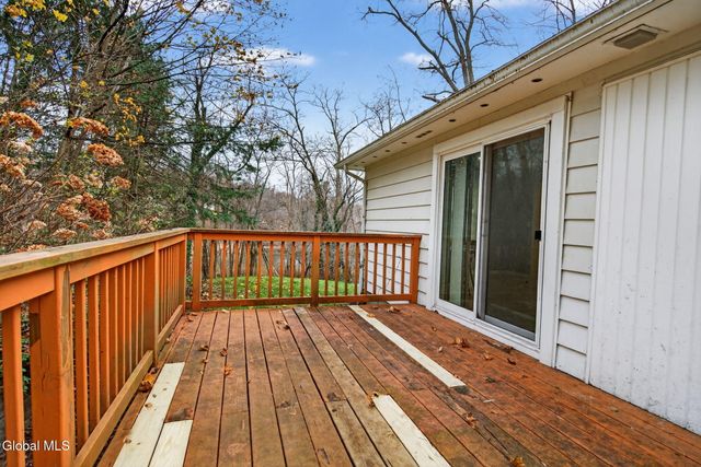 257 Lake Shore Drive, East Greenbush, NY 12144