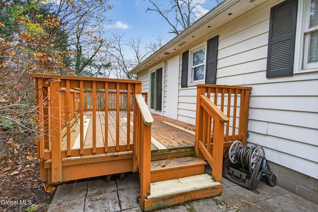 257 Lake Shore Drive, East Greenbush, NY 12144