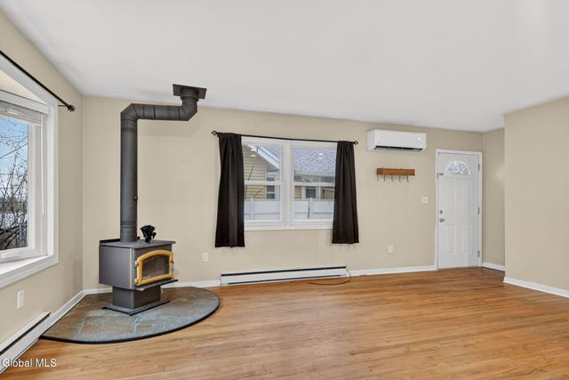 257 Lake Shore Drive, East Greenbush, NY 12144